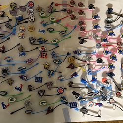 Lots of straw toppers available