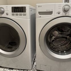 LG Washer And dryer 