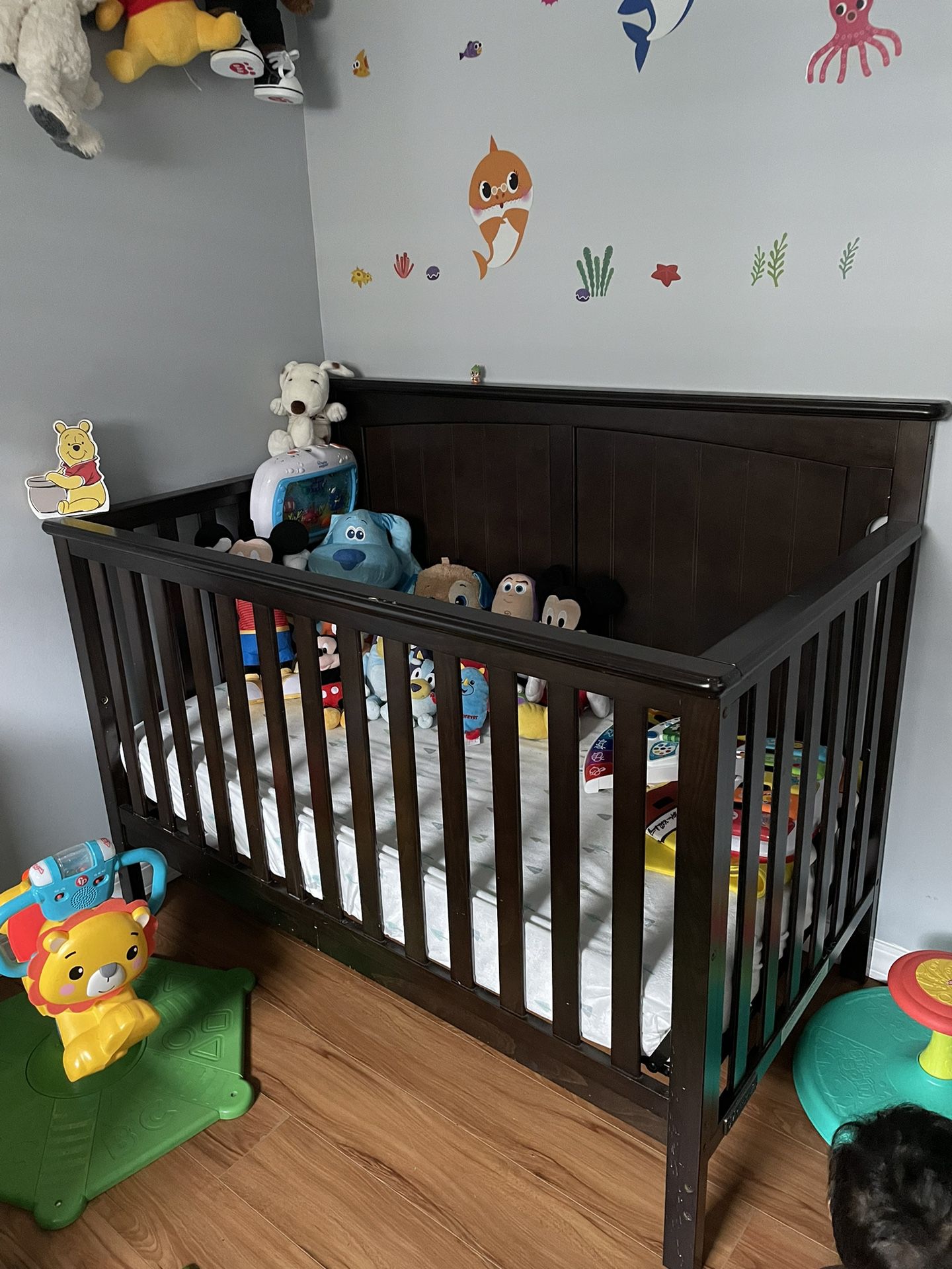 Child Craft 4-in-1 Convertible Crib And Mattress 
