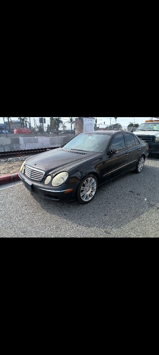 2006 E350 (Parts)