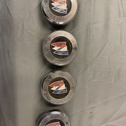 Buick center caps