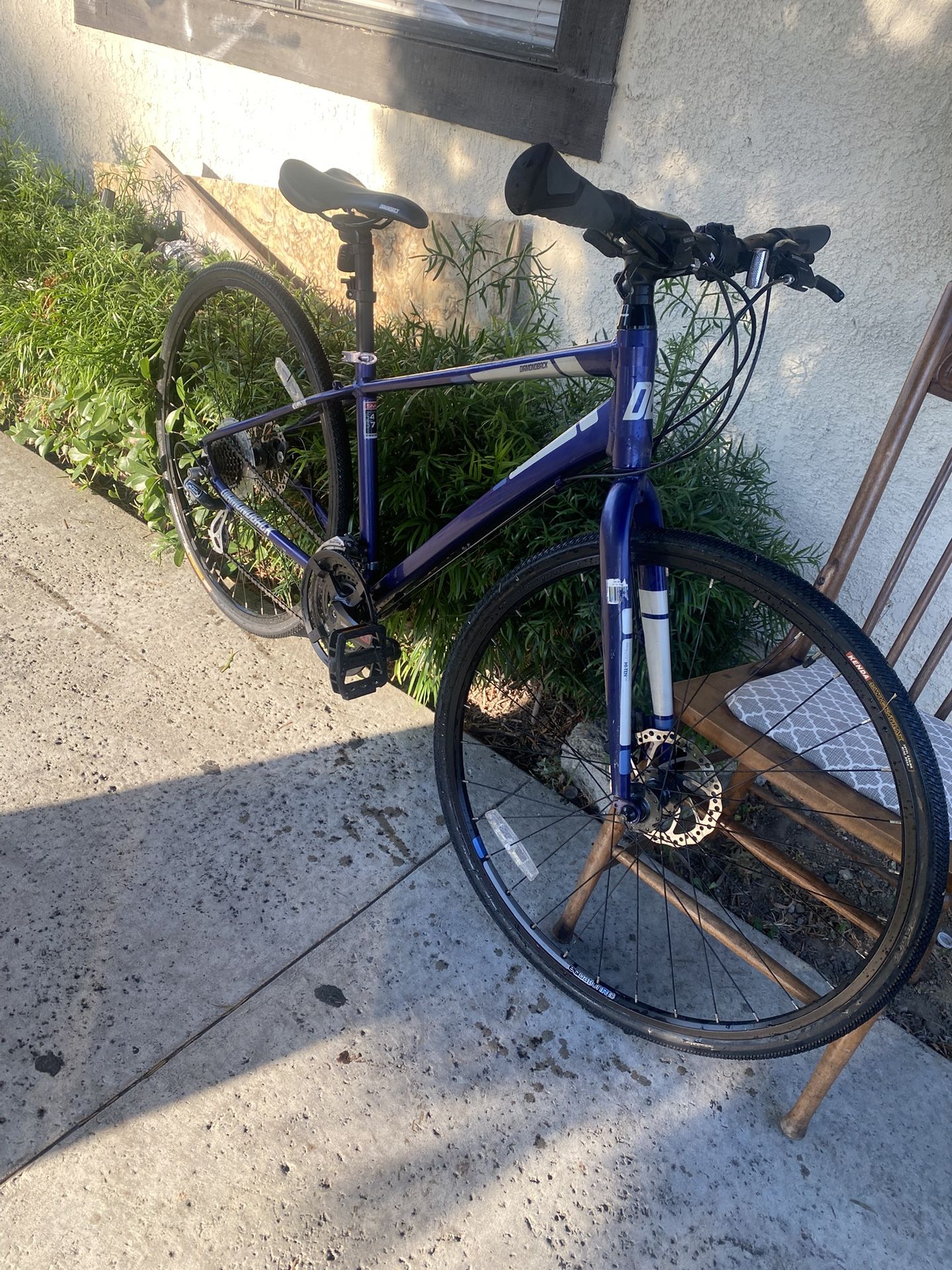 Diamondback 21 Speed Tires 700c Disc Brakes 