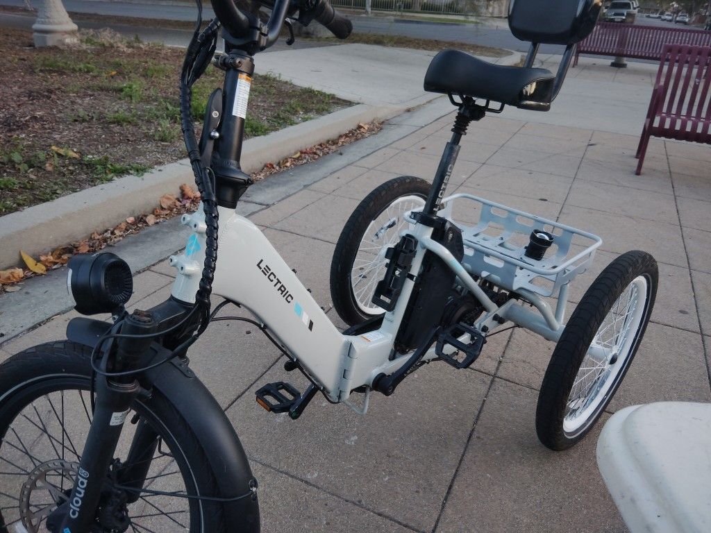LECTRIC 3 WHEEL E-BIKE