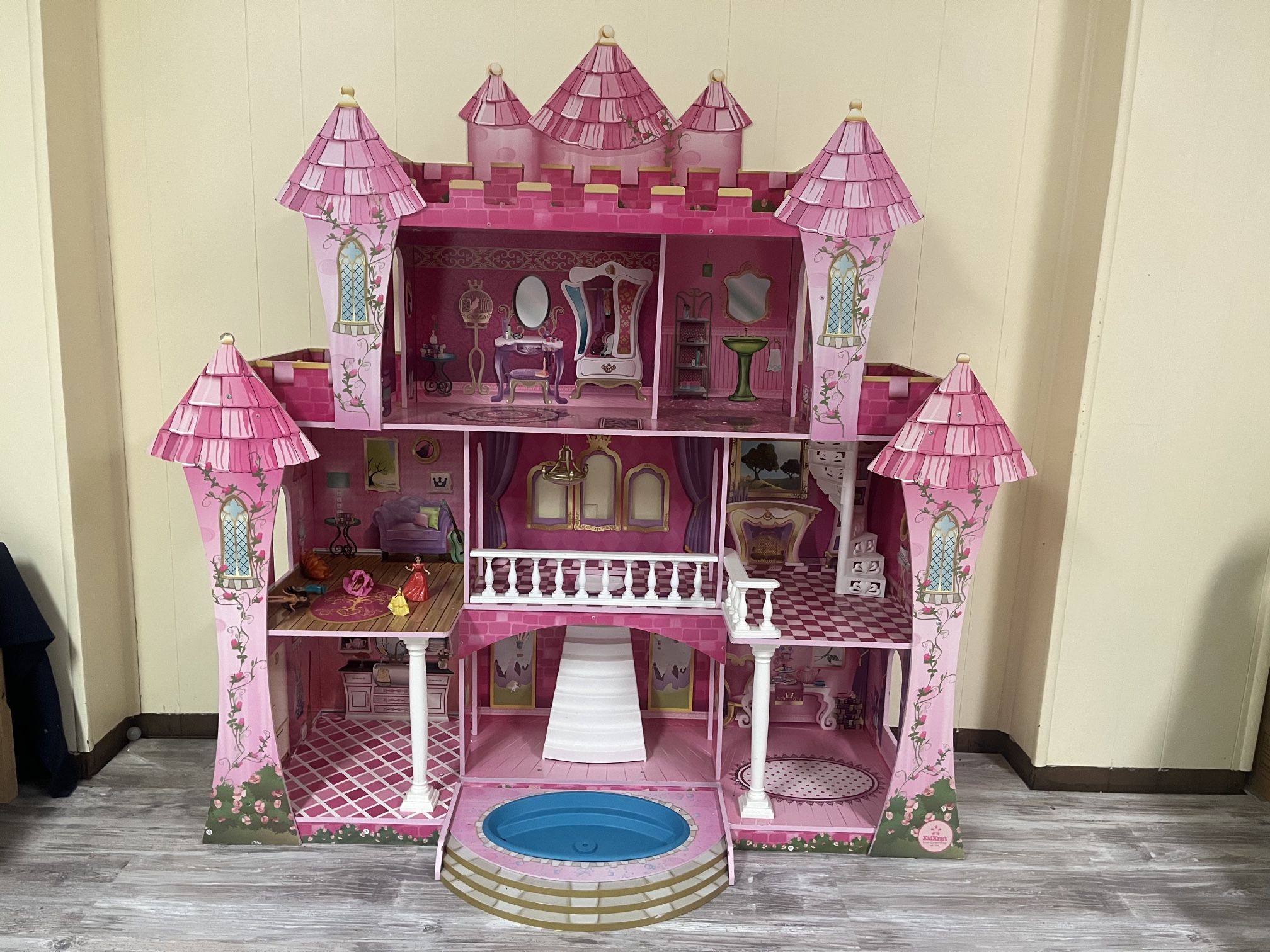 KidKraft Far Far Away Dollhouse