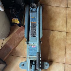 Floor Jack 2.5 ton