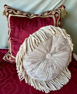 Holiday Throw Pillows 