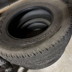 Bridgestone 275/70R18