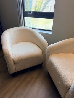 2 soft beige/white chairs in great condition