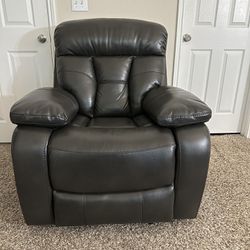 One piece manual recliner sofa