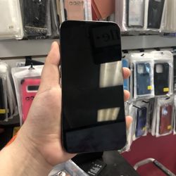 IPhone 13 Pro 256gb unlocked sold with store warranty please 