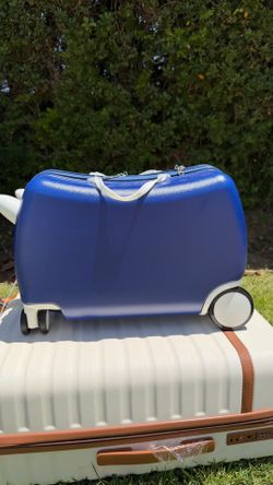 Kids luggage