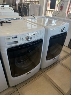 Maytag front load washer and gas dryer set