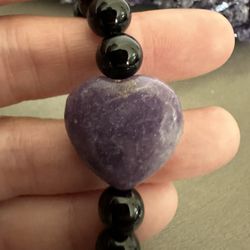 New, Beautiful Lepidolite And Black Onyx Stone Bracelet. Jewelry Bag And Meanings Included.