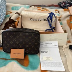 Louis Vuitton Pochette Kasai Eclipse Monogram Eclipse