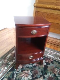 1940's Mohogany nite stand