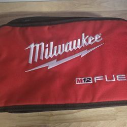Milwaukee Toolbag /Toolcase M12 Charger 