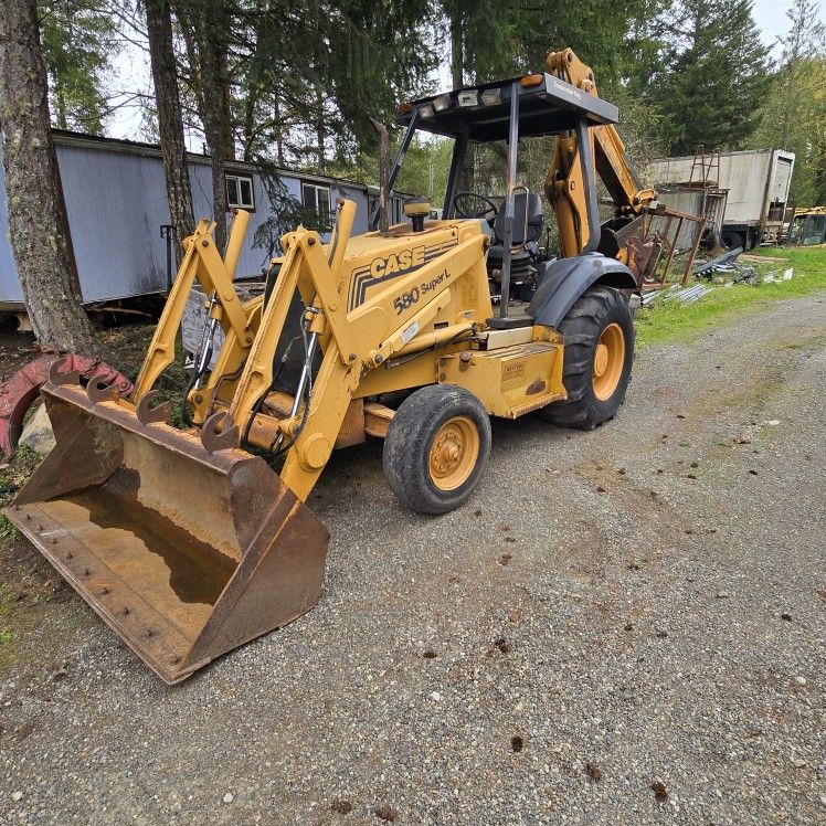 Case 580 Super L Backhoe