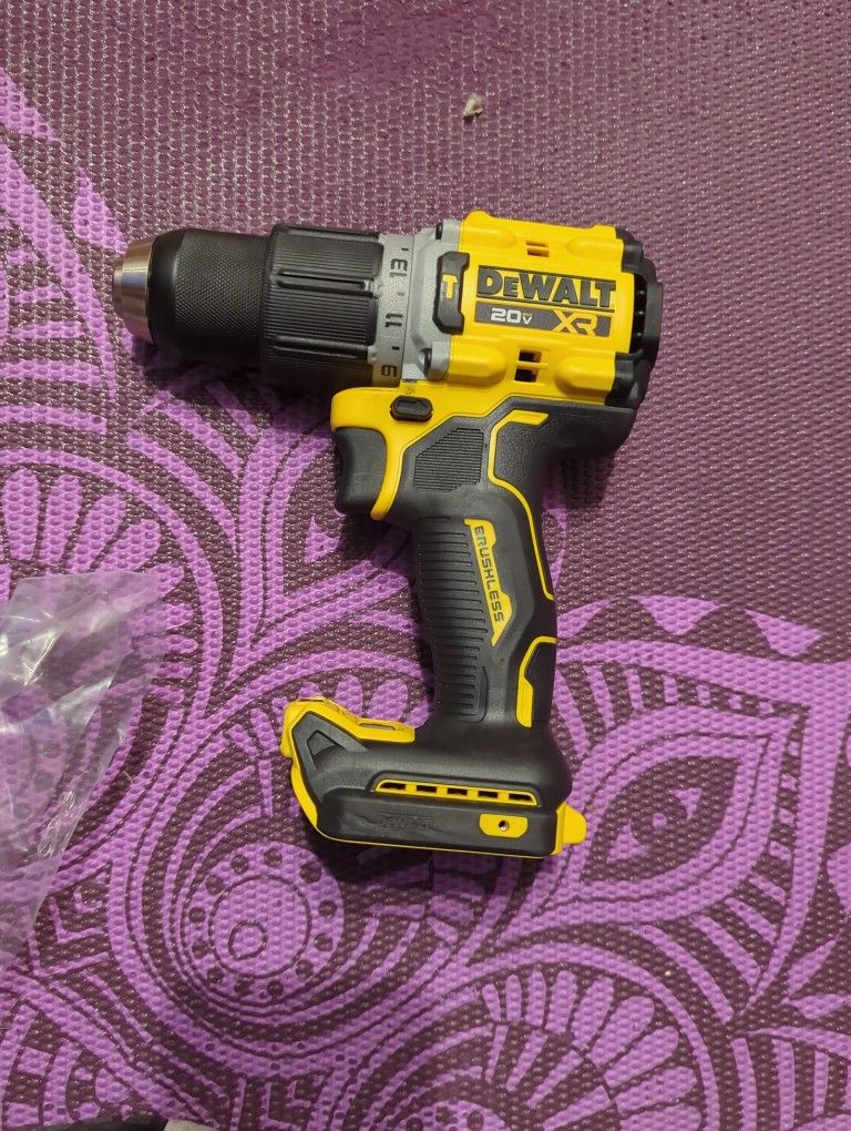 DeWalt 1/2 Hammer Drill Driver Brand New Firm Price 