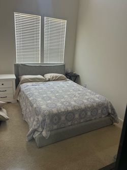 Gray Upholstered Queen Bed Frame & Mattress