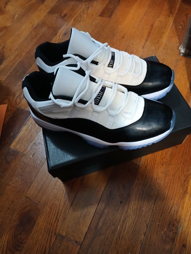 Air Jordan 11s Size 11