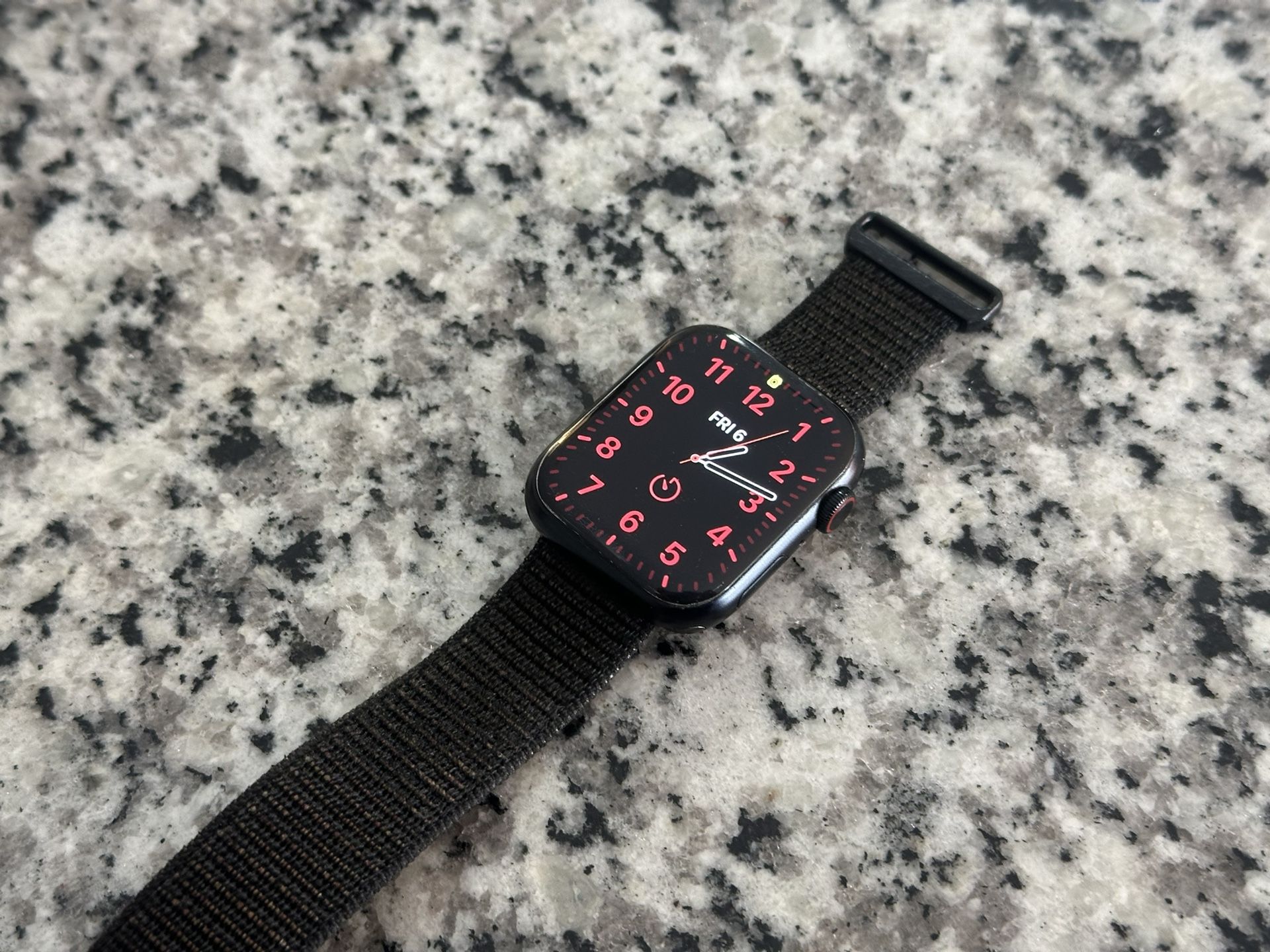 Apple Watch Series 9 Cellular 45MM