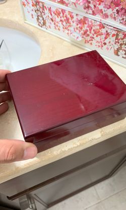 Jewelry box in wood