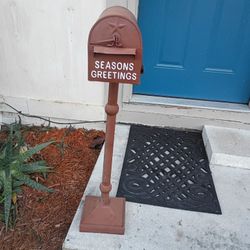 Season Greetings Mailbox 