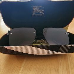 Burberry Sunglasses 
