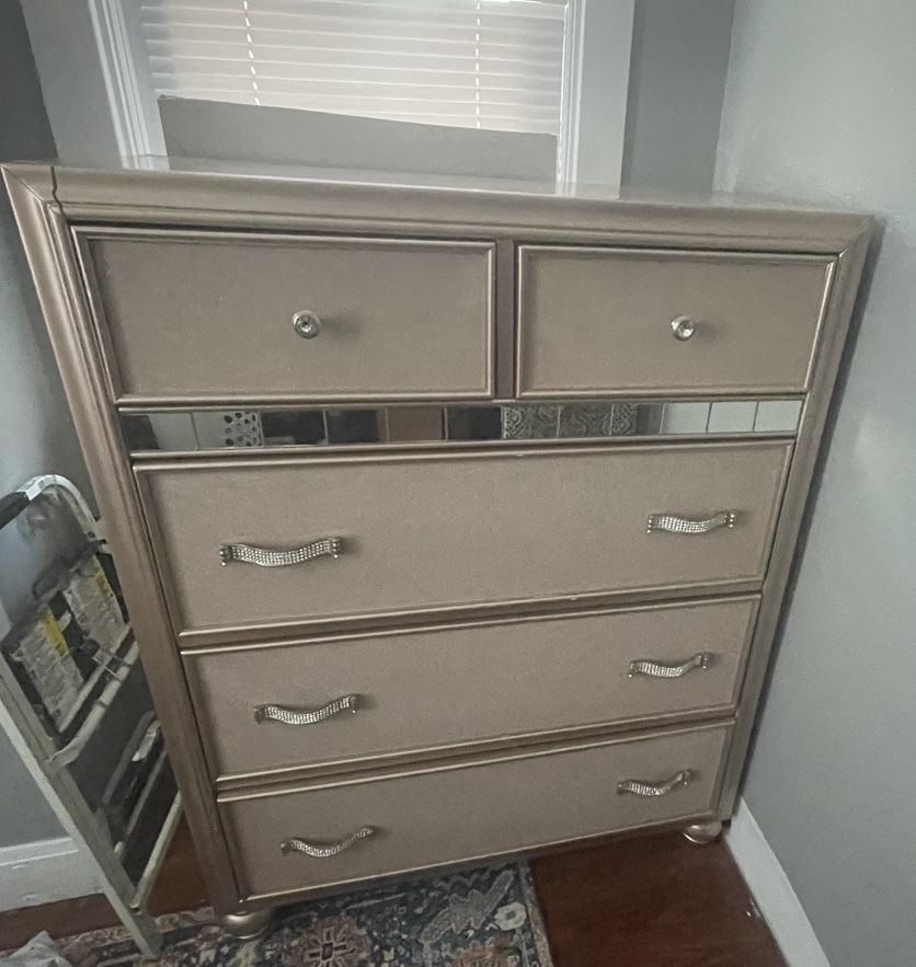 Two Dresser Set.