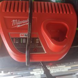 Milwaukee m12 charger