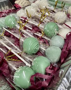 Sage and white for your upcoming events 