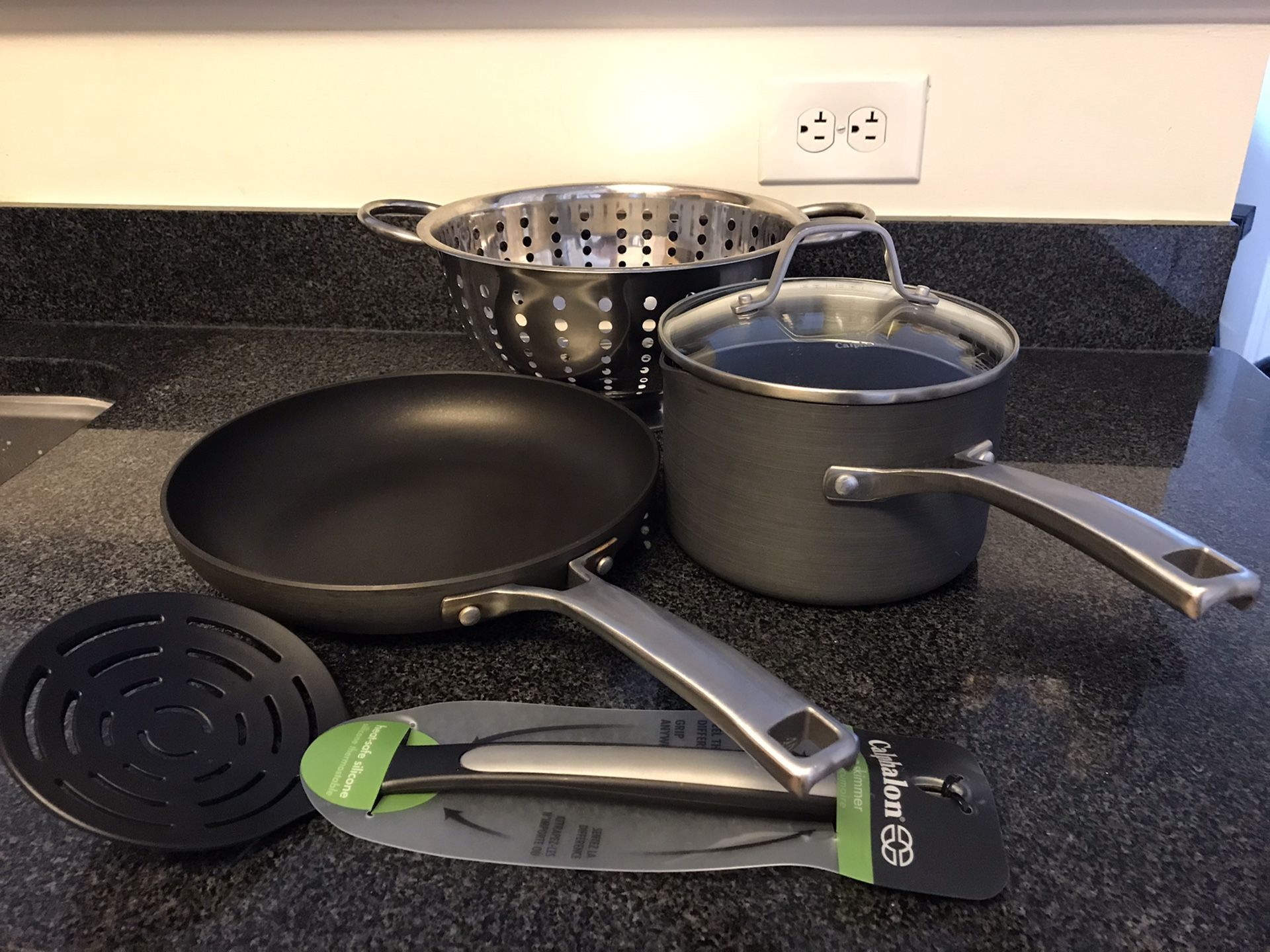 Calphalon Pot w/straining lid, Pan, Skimmer, Colender