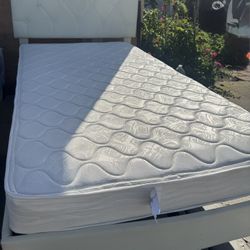 Twin Size Bed Set