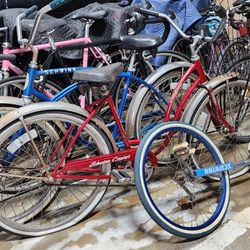 Schwinn Deluxe Vintage Beach Cruisers