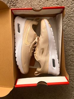 Nike Air Max Nuaxis Women’s Running shoes size 6