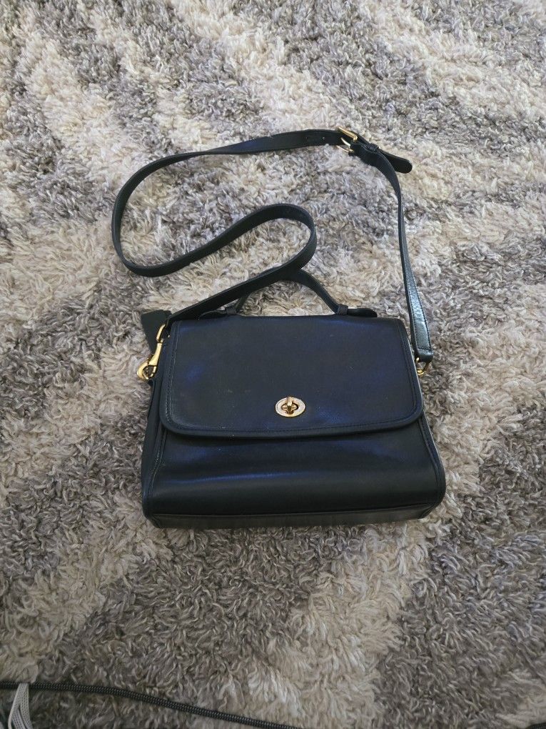 Vintage COACH 9870 Cross Body Black With Nickel Hardware
