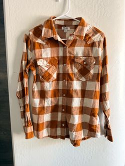 Plaid women’s shirt