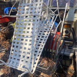 2 Launge Adjustable Chairs 