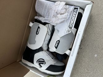 Flow Snowboarding Boots 
