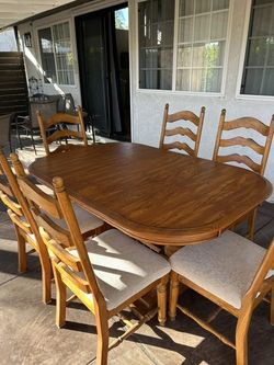 Full Dining Rooom Set