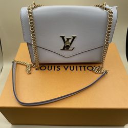 LOUIS VUITTON MYLOCKME CHAIN BAG