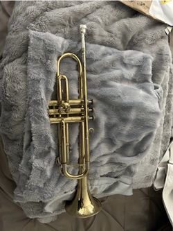 Holton Collegiate T602 Trumpet - Serial Number 466185 Elkhorn W/Emblem Tested