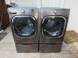 Washer And Dryer LG Smart Matching Set Like New