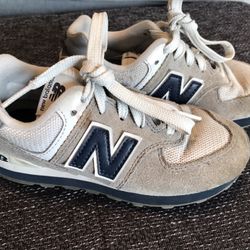 (Kids)New Balance shoes Size 12