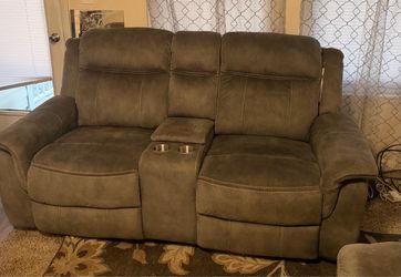 2 piece recliner sofa and love seat