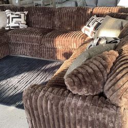 AP🎉 Brown Corduroy Sectional Couch With Chaise// Fast Delivery - Financing 