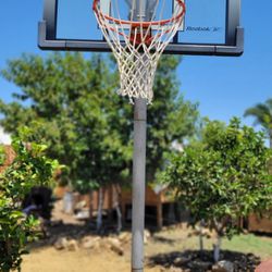 Reebok Portable And Adjustable Basketball Hoop Stand for Sale Menifee, CA - OfferUp