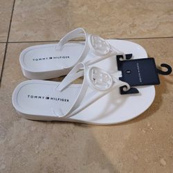Slip-On Tommy Hilfiger White Thong Sandals Size 8