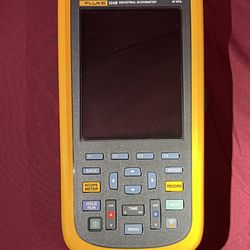Fluke 124B Industrial ScooeMeter Hand-Held Oscilloscope 40 MHz