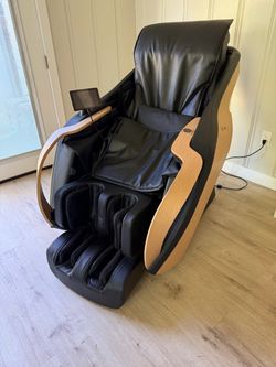 DCore Massage Chair